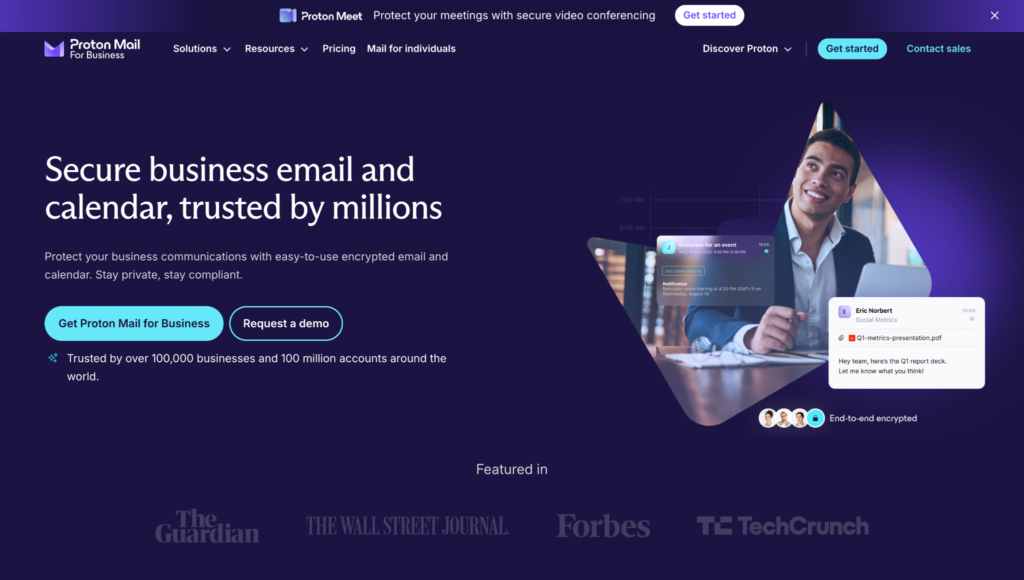 Huvudsektion som visar Proton Mail for Business med en mörklila toning; stor rubrik om säker företags-e-post och kalender, med två blå uppmaningsknappar och en abstrakt bild till höger av en person och skärmar i triangelform.